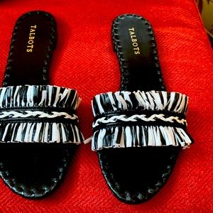 9M Talbots Black and White Fringe Sandaks